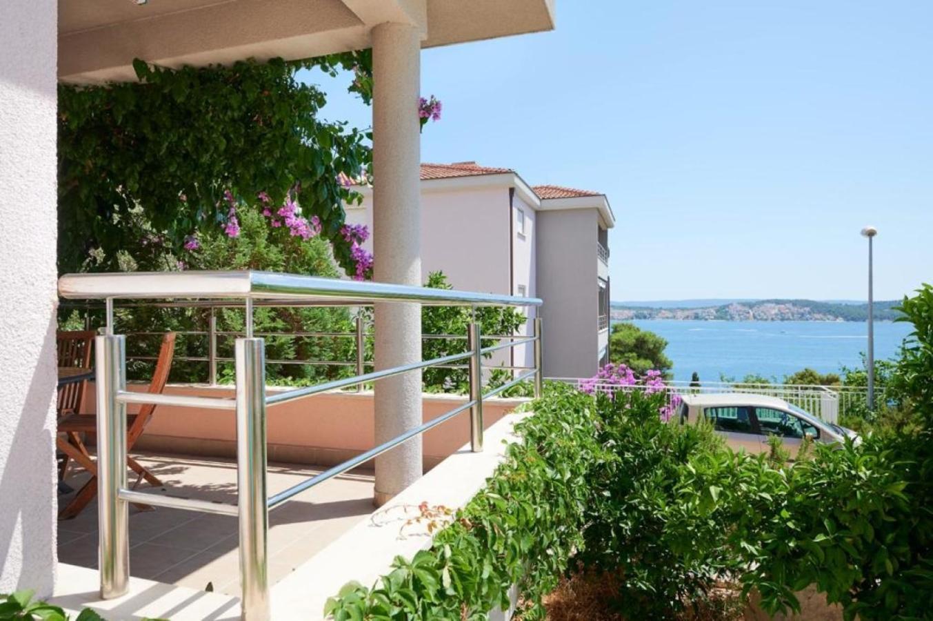 Apartment Viktoria Trogir Exterior photo