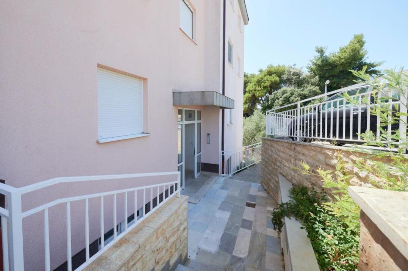 Apartment Viktoria Trogir Exterior photo